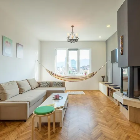 Apartment Artistic & Spacious 2bd By Flat Mаnager *