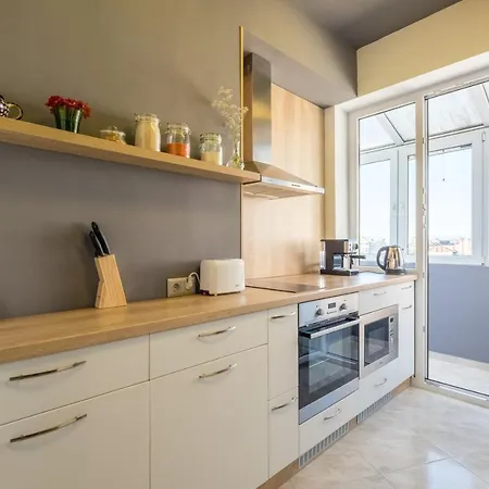 Apartment Artistic & Spacious 2bd By Flat Mаnager *