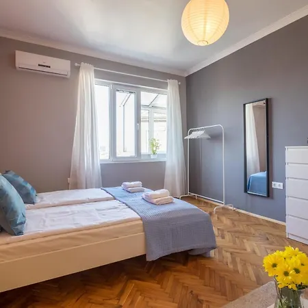 Apartment Artistic & Spacious 2bd By Flat Mаnager Sofia