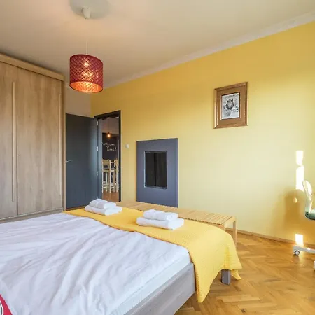 Apartment Artistic & Spacious 2bd By Flat Mаnager