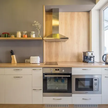 Artistic & Spacious 2bd By Flat Mаnager Apartment Sofia