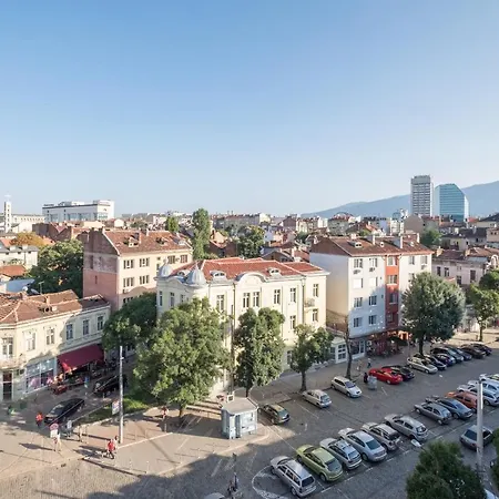Apartment Artistic & Spacious 2bd By Flat Mаnager *